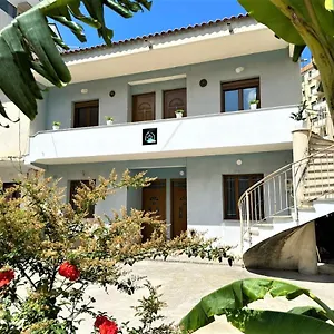  Appartamento With Private Parking